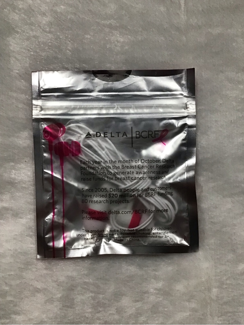 NEW Delta Airlines Pink And White BCRF Wired Earbuds Unopened